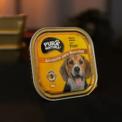 humedo perro pollo